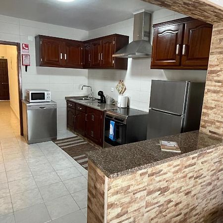 Villa Alojamento Amor De Mae São Teotónio Exterior foto